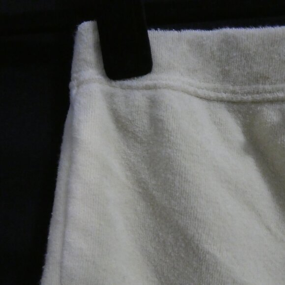 GYMBOREE | 2T | Yellow Terry Cloth Shorts | Back Pocket - Picture 3 of 14